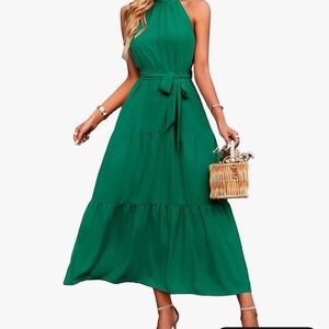 Chic Green Sleeveless Tiered Maxi Dress